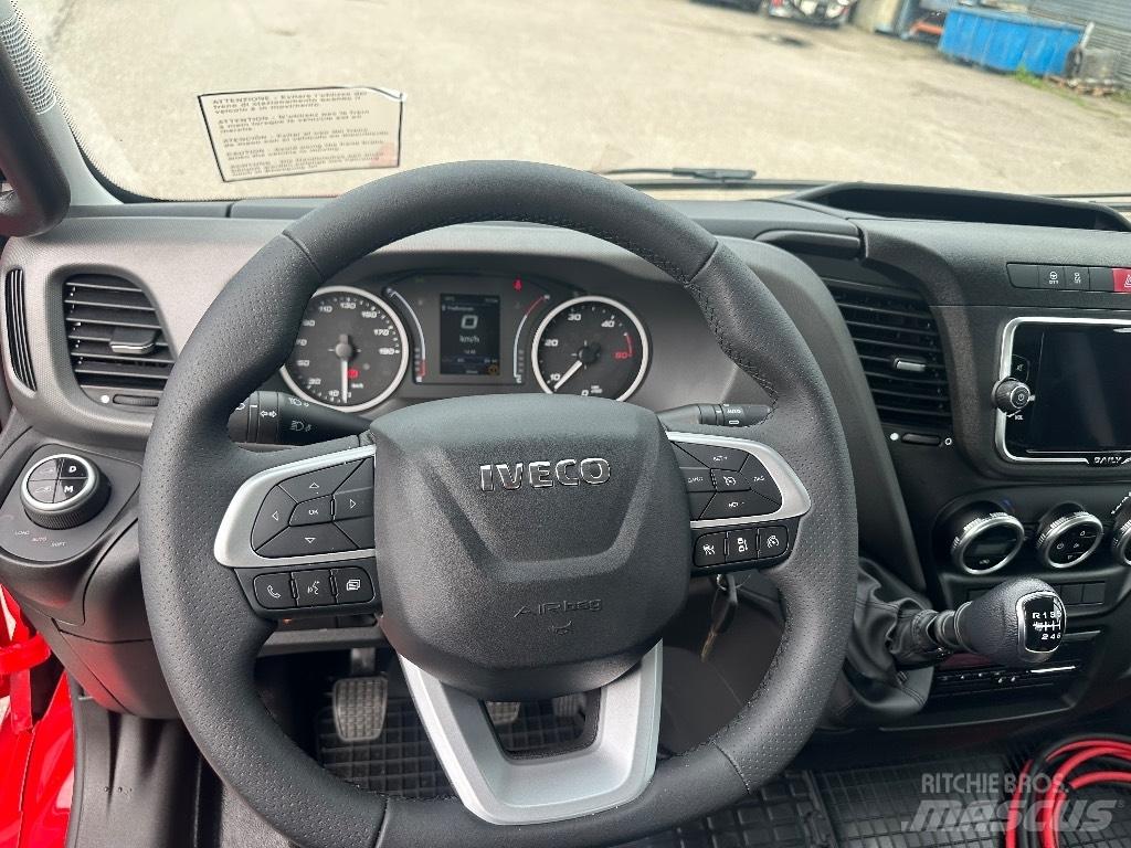 Iveco Daily 70C18 レッカー車