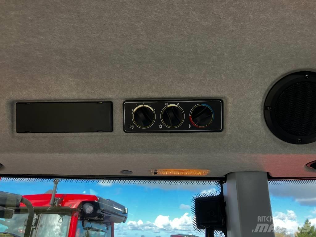 Valtra A 115 HT トラクター