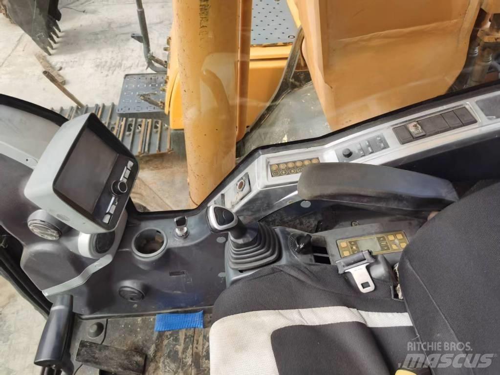 Hyundai 220lc-9s 大型油圧ショベル12t以上（パワーショベル・ユンボ）