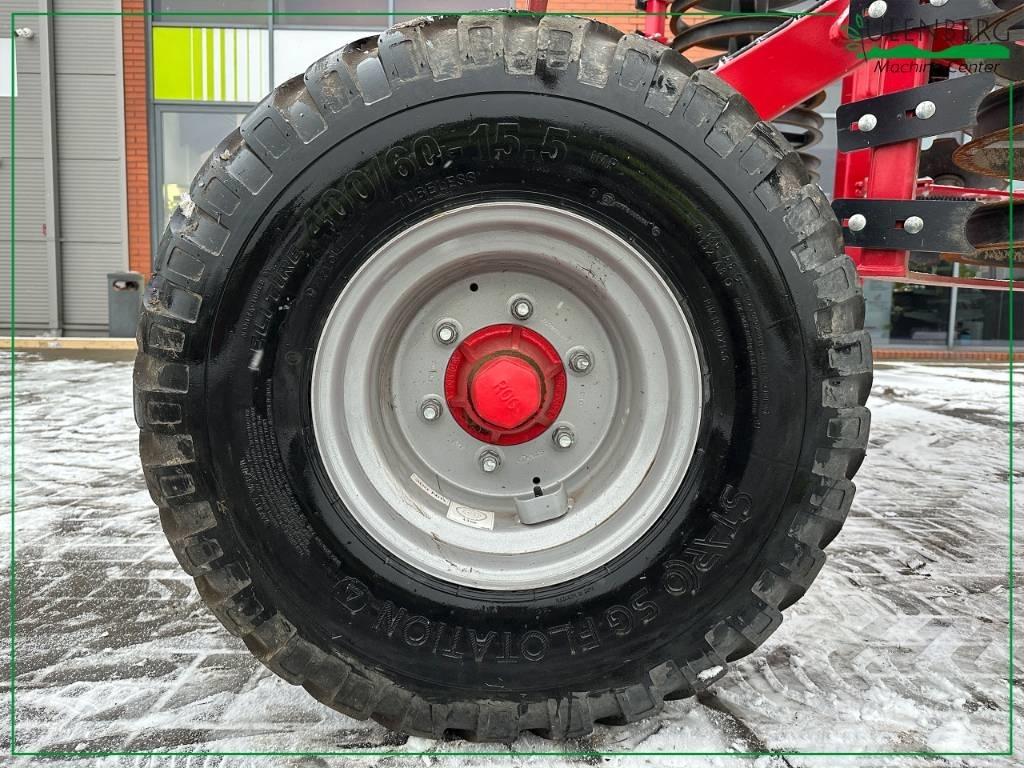 Horsch Terrano 4 FX カルチベーター