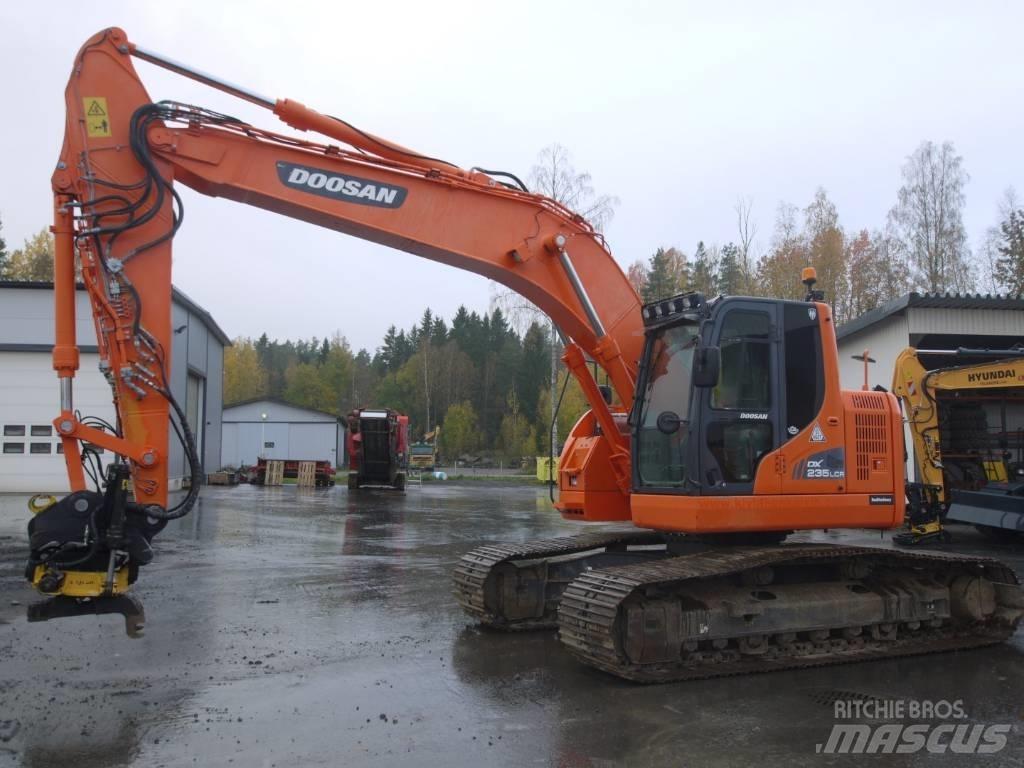 Doosan DX 235 LCR 大型油圧ショベル12t以上（パワーショベル・ユンボ）
