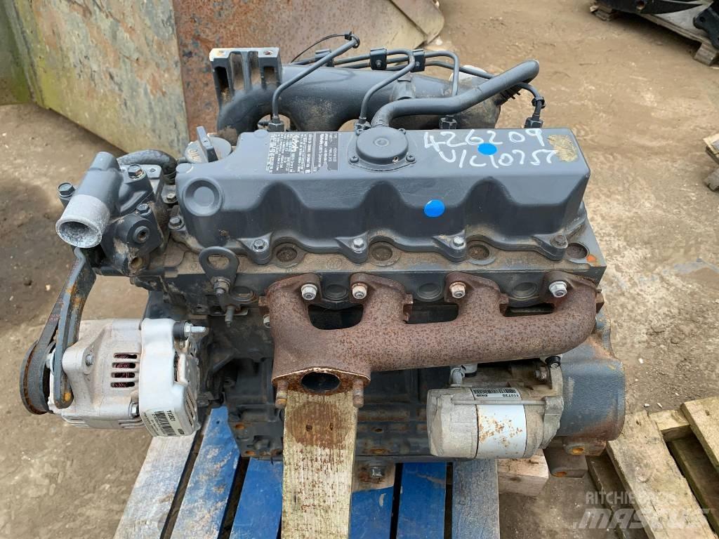 Kubota V 2203 ENGINE エンジン