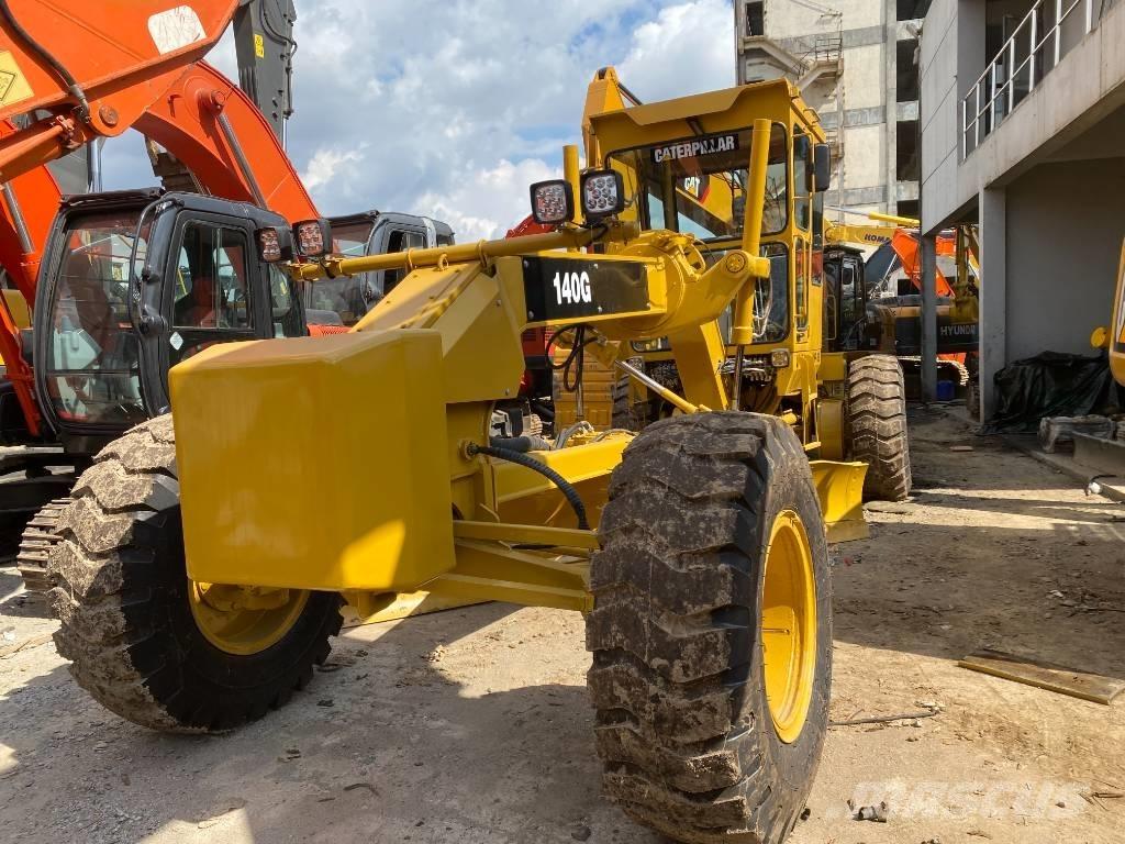 CAT 140 G モーターグレーダー