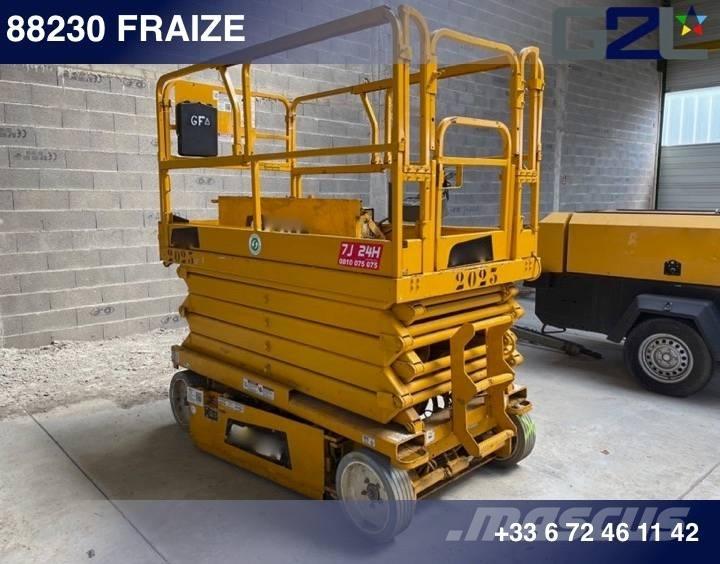 JLG 3246 ** A REPARER** シザースリフト