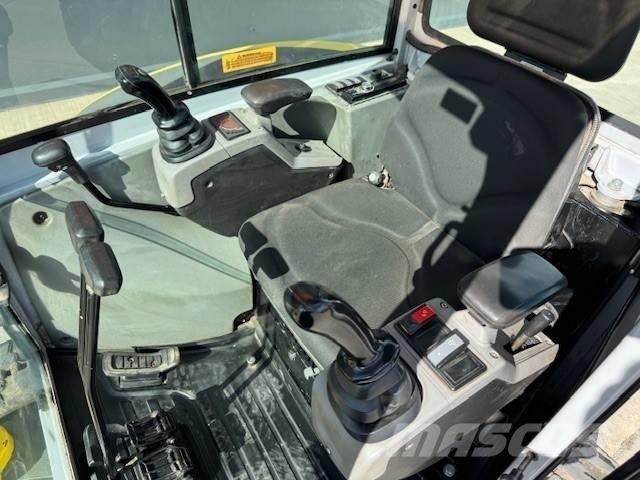 Wacker Neuson EZ 26 ミニ油圧ショベル 7t以下（ミニユンボ・ミニディガー）