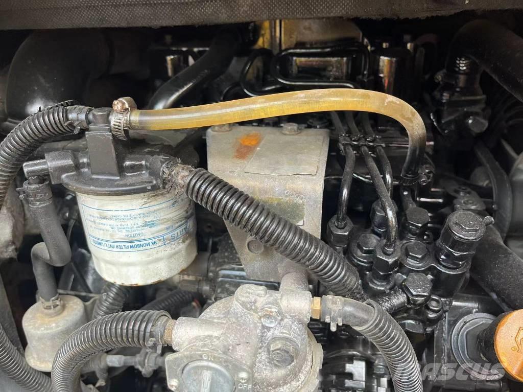 Komatsu PC 35 MR ミニ油圧ショベル 7t以下（ミニユンボ・ミニディガー）