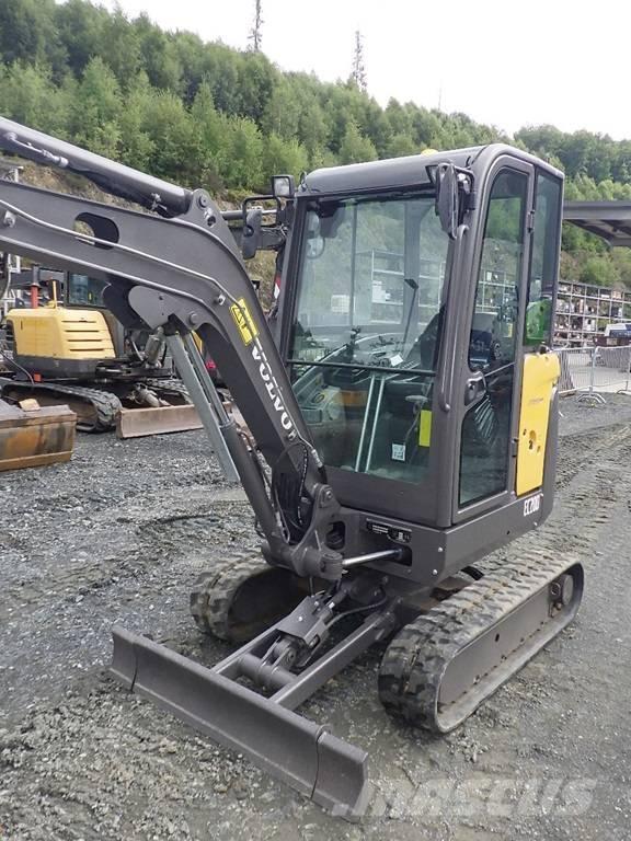 Volvo EC 20 D ミニ油圧ショベル 7t以下（ミニユンボ・ミニディガー）