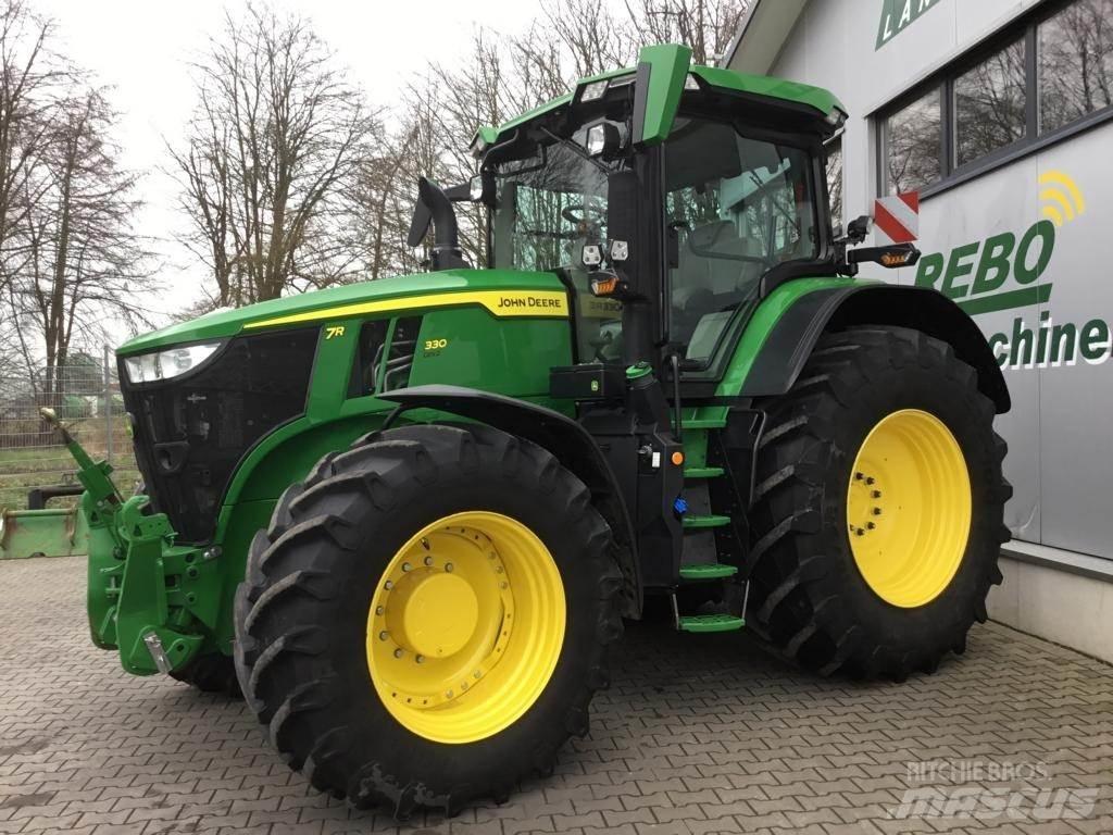 John Deere 7R330 トラクター