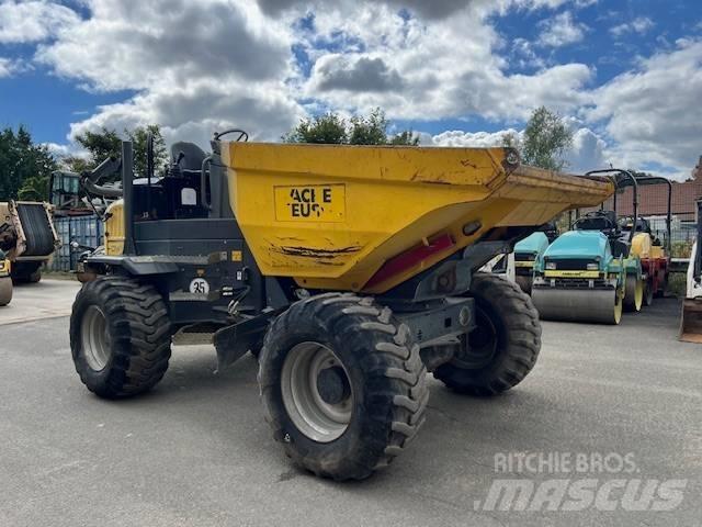 Wacker Neuson DW 90 サイト　ダンプ