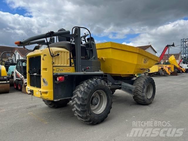 Wacker Neuson DW 90 サイト　ダンプ