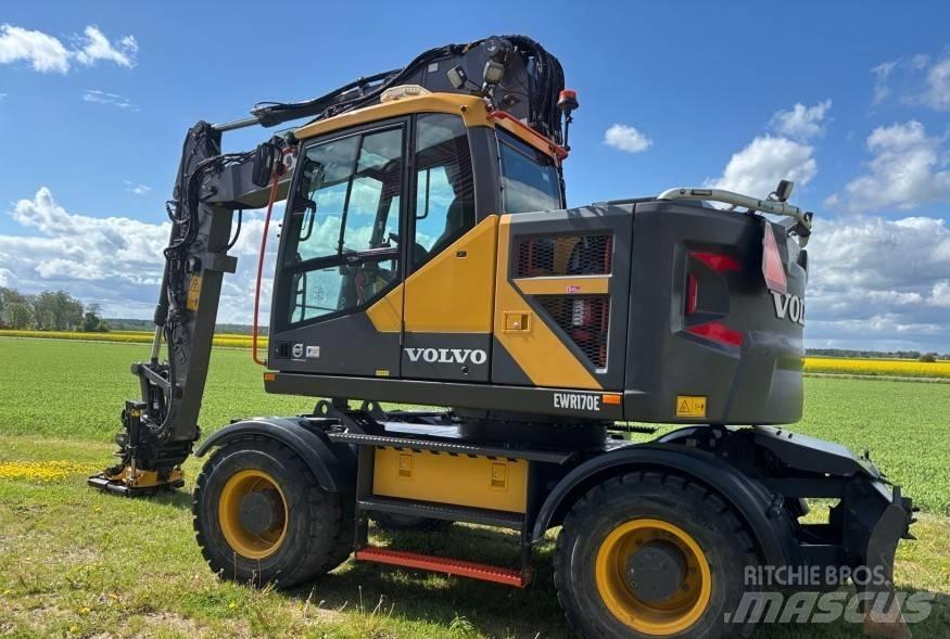 Volvo EWR 170 E ホイール式油圧ショベル（パワーショベル・ユンボ・バックホー）