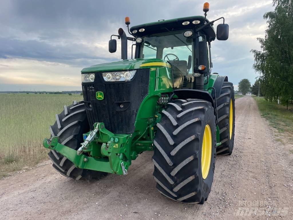John Deere 7200 R トラクター