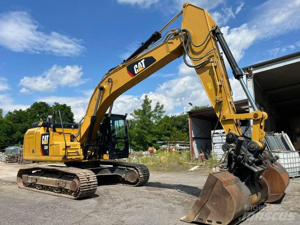 CAT 326 F L 大型油圧ショベル12t以上（パワーショベル・ユンボ）