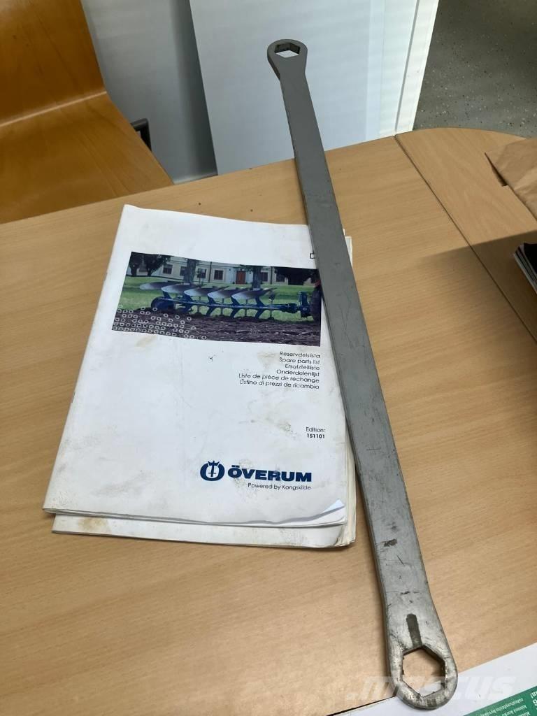 Överum DX5975H XLP リバーシブルプラウ