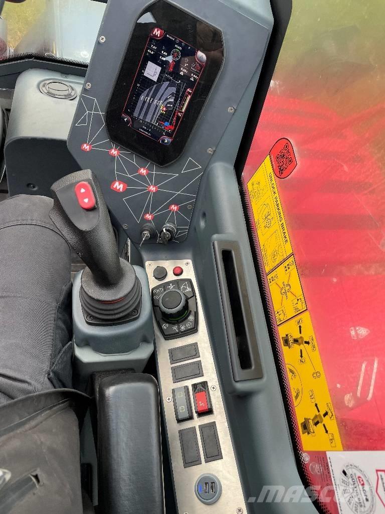 Magni RTH 4.18 Smart テレスコーピックハンドラー