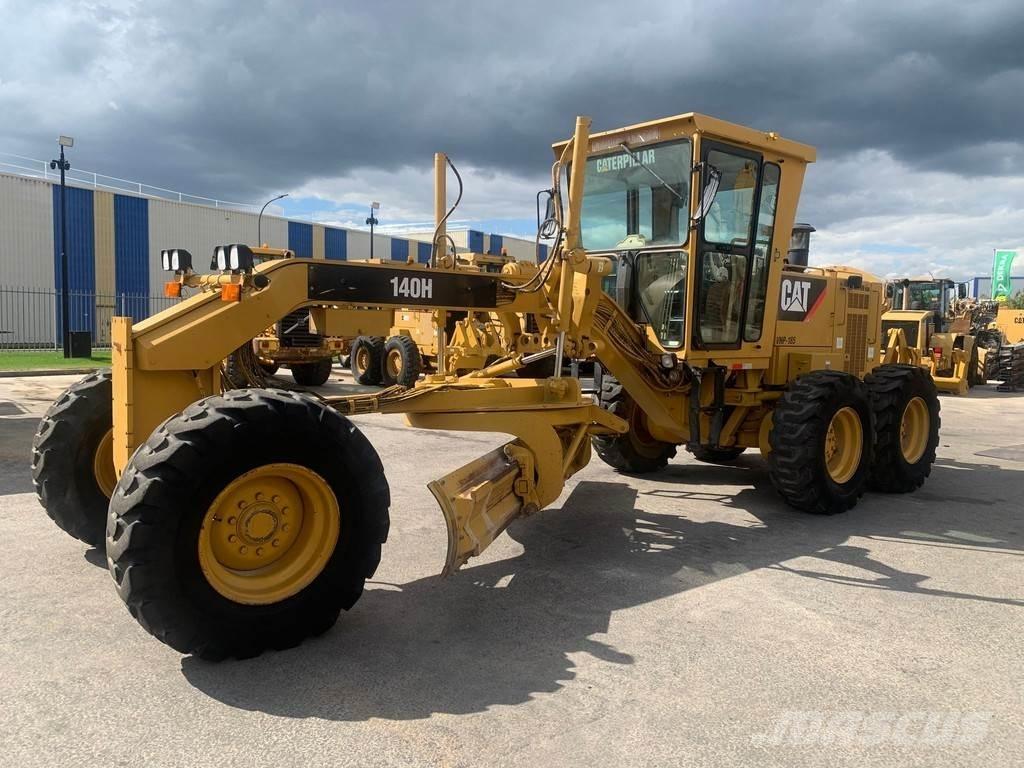 CAT 140 H モーターグレーダー