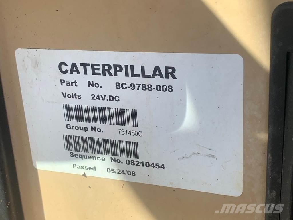 CAT 140 H モーターグレーダー