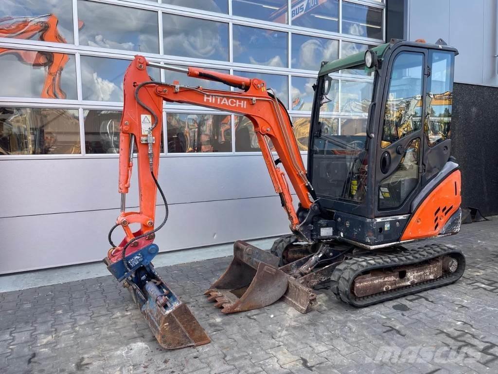 Hitachi ZX18-3 ミニ油圧ショベル 7t以下（ミニユンボ・ミニディガー）