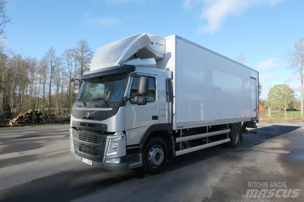 Volvo FM330 4x2 冷凍冷蔵車
