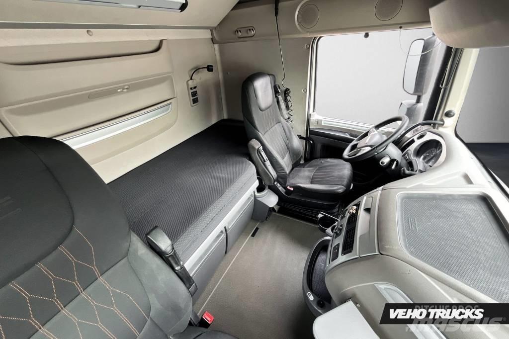 DAF XF 530 Z 6x2 中古トラクターヘッド | トレーラーヘッド