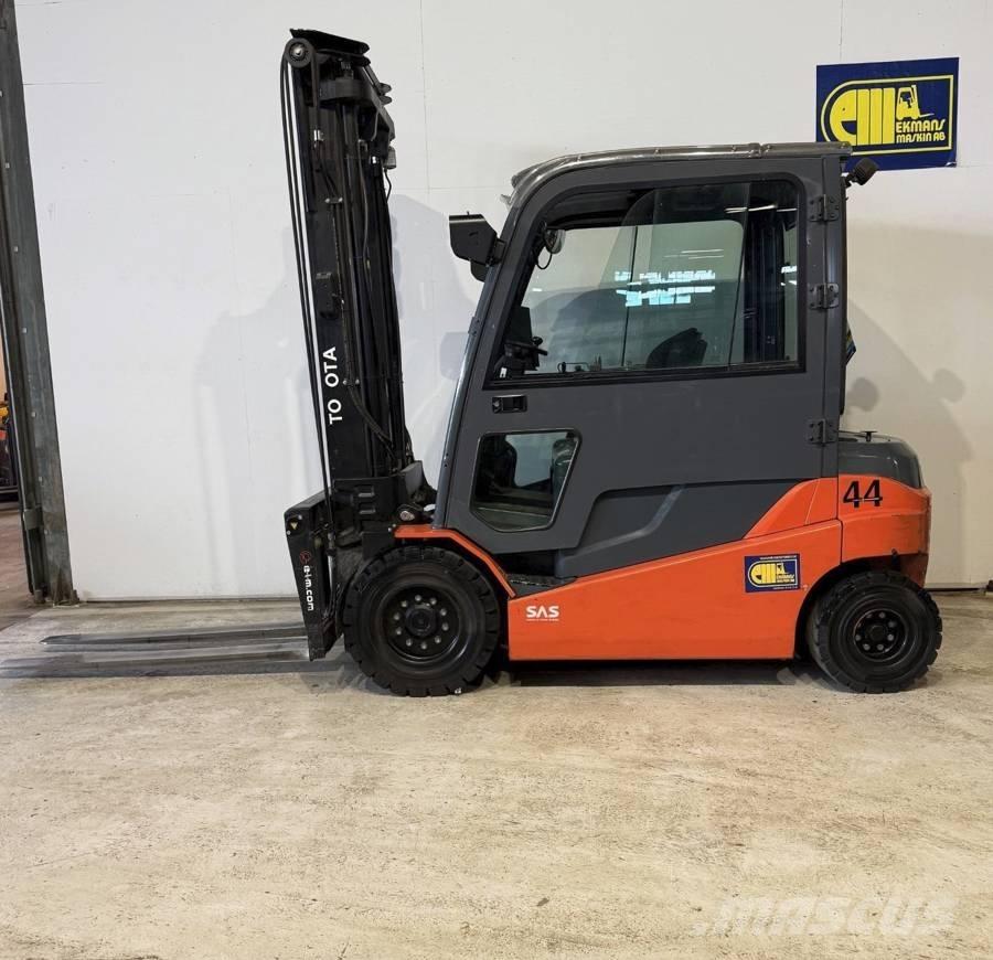 Toyota truck 8FBMT45 バッテリーフォークリフト