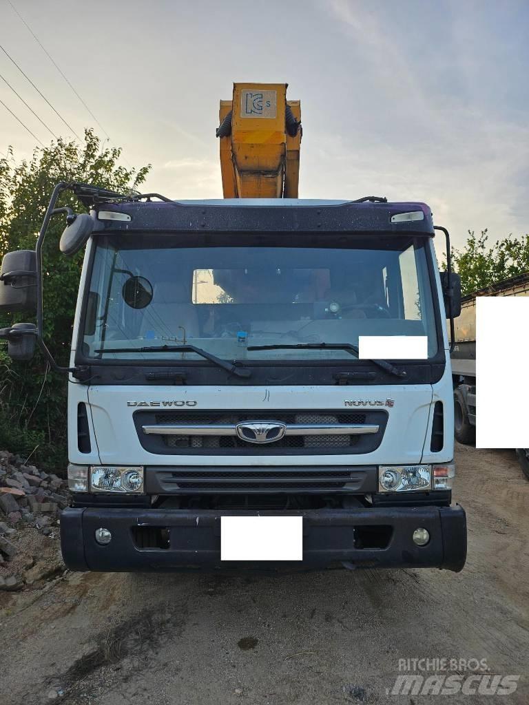 Jinwoo JW450 トラック高所作業車