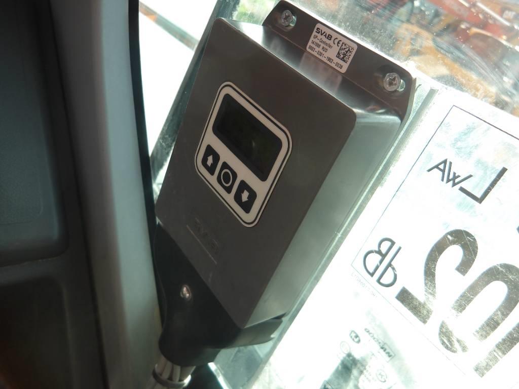 Doosan DX 210 WE ホイール式油圧ショベル（パワーショベル・ユンボ・バックホー）