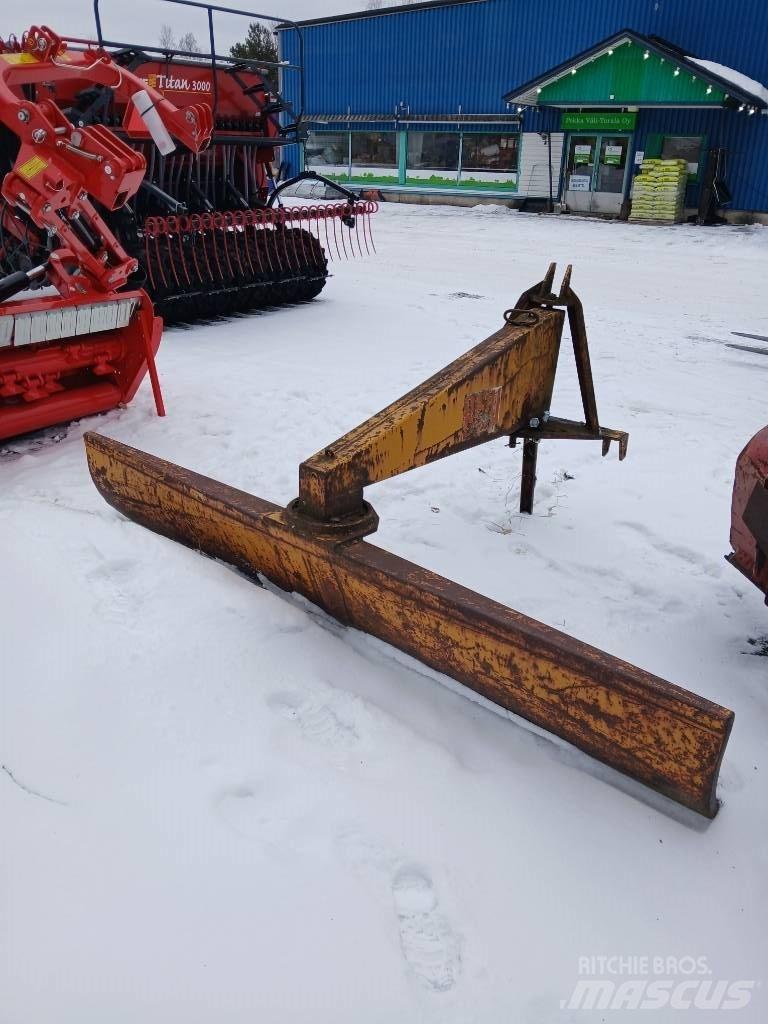 Raju Perälevy 250 cm 道路用レーキ