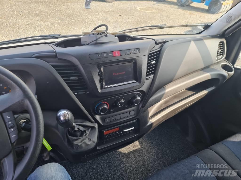 Iveco 70C 18 / EU brif パネルバン