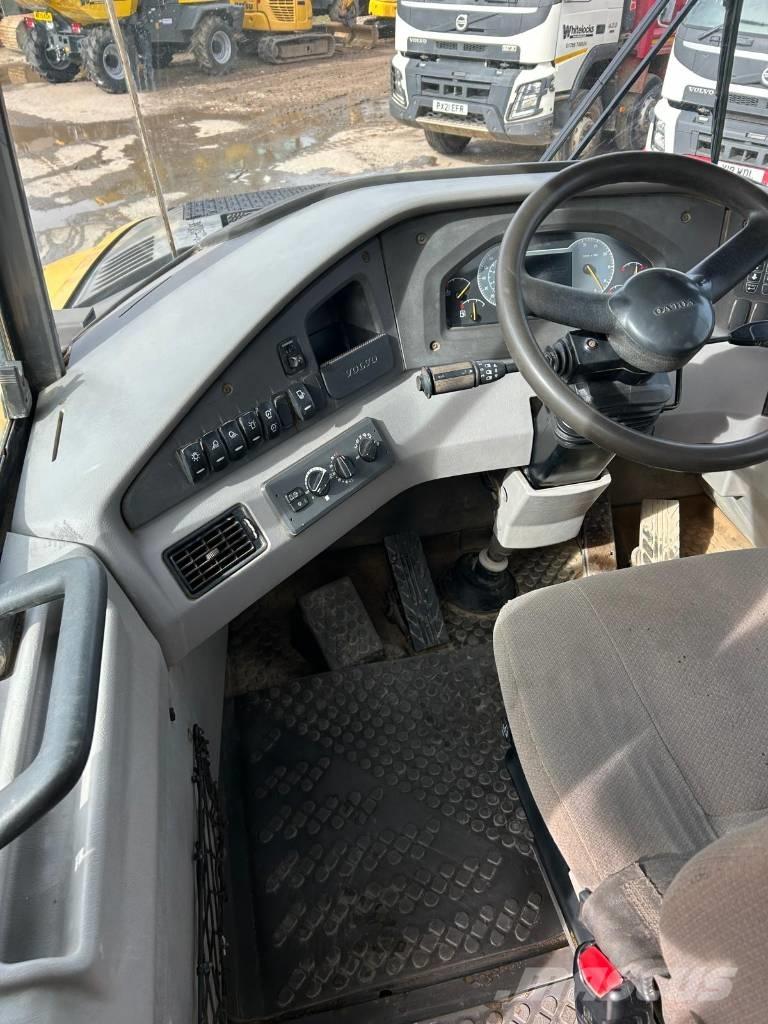 Volvo A 30 G アーティキュレート式ダンプトラック