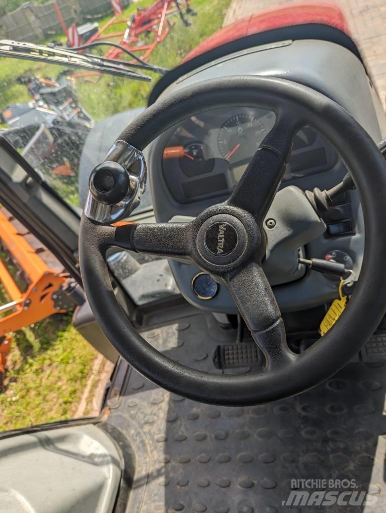 Valtra N 103.4 トラクター