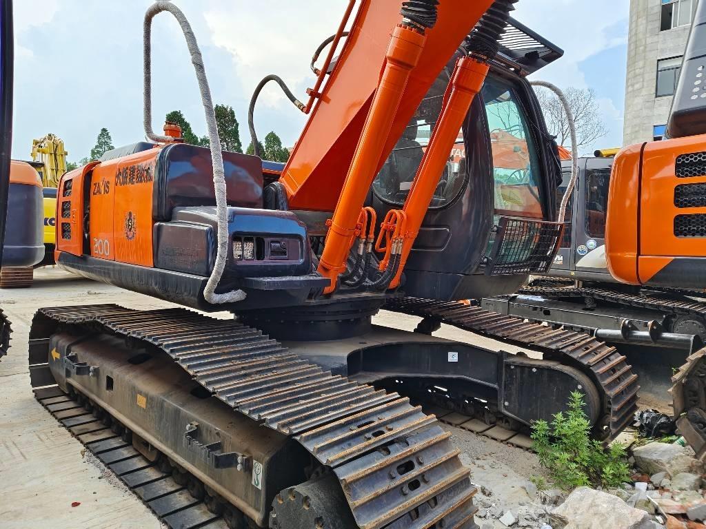 Hitachi ZX 200 大型油圧ショベル12t以上（パワーショベル・ユンボ）