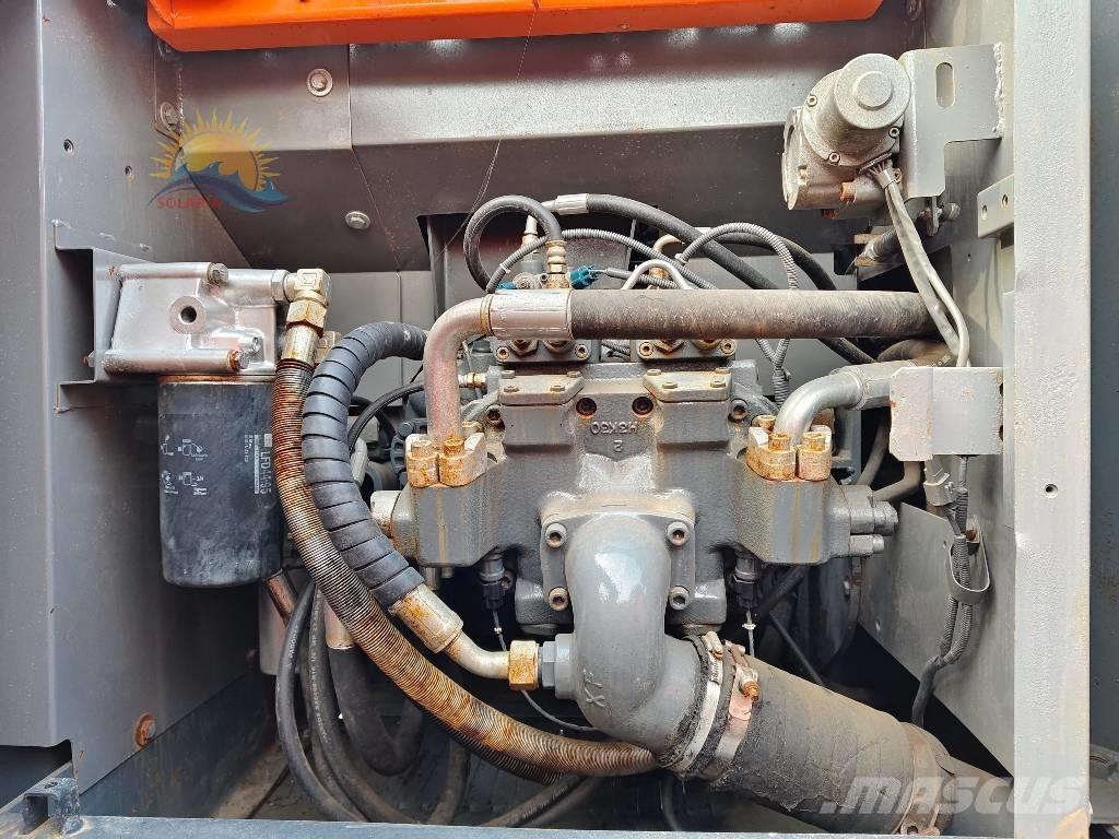 Hitachi ZX 200 大型油圧ショベル12t以上（パワーショベル・ユンボ）