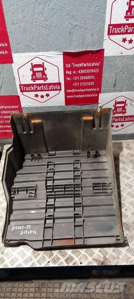 Scania R 440.  2196771 電子機器