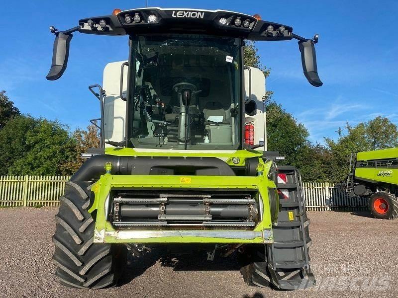CLAAS LEXION 8600 コンバイン