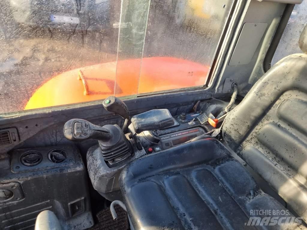 Kubota KX 161-3 A ミニ油圧ショベル 7t以下（ミニユンボ・ミニディガー）