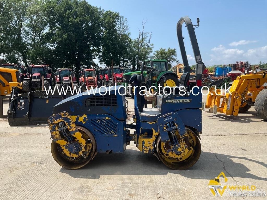 Bomag BW 120 コンバインドローラ