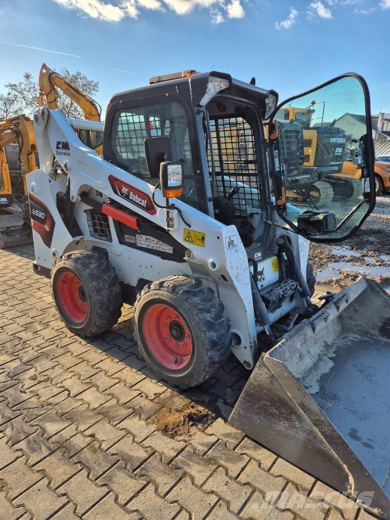 Bobcat S 530 スキッドステアローダー
