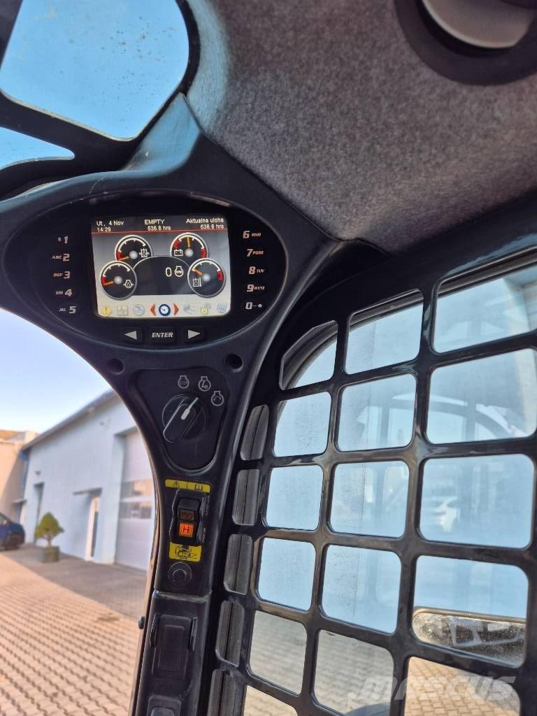 Bobcat S 530 スキッドステアローダー