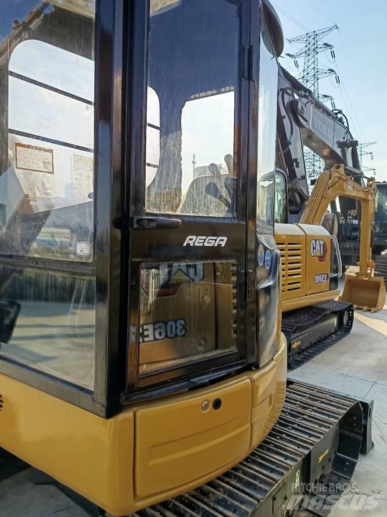 CAT 305 C CR ミニ油圧ショベル 7t以下（ミニユンボ・ミニディガー）