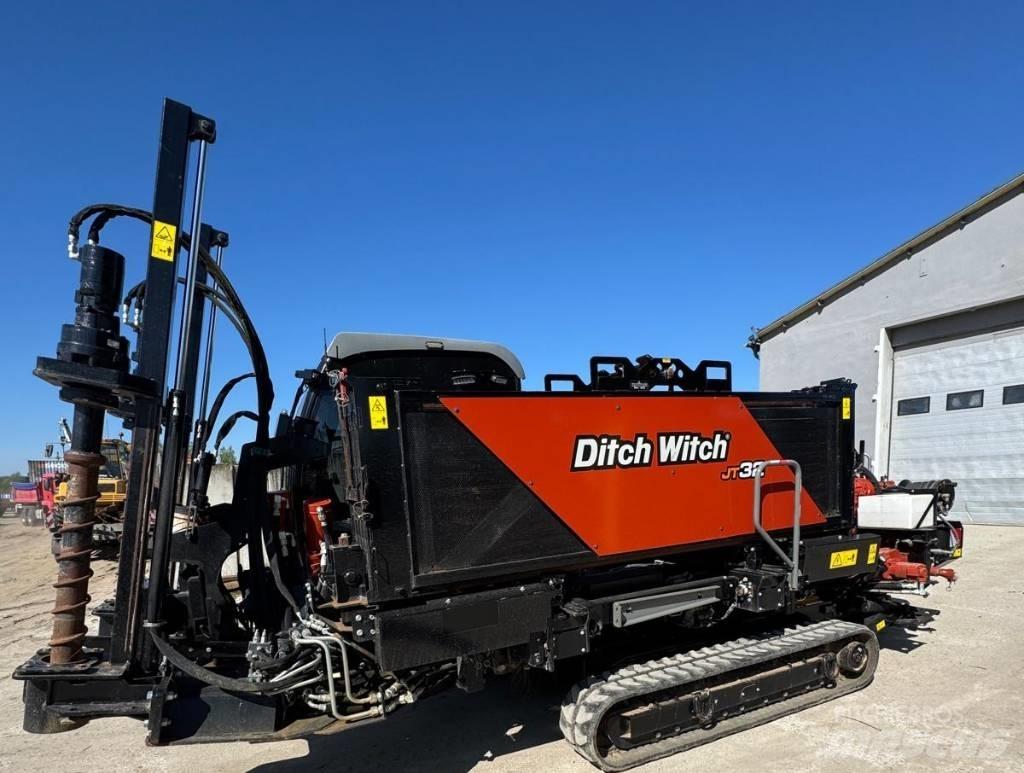 Ditch Witch AT32 水平掘削リグ