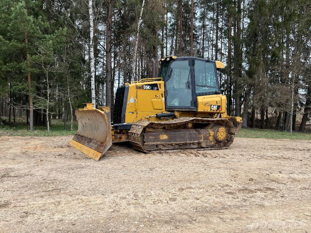 CAT D 5 K 2 LGP ブルドーザー