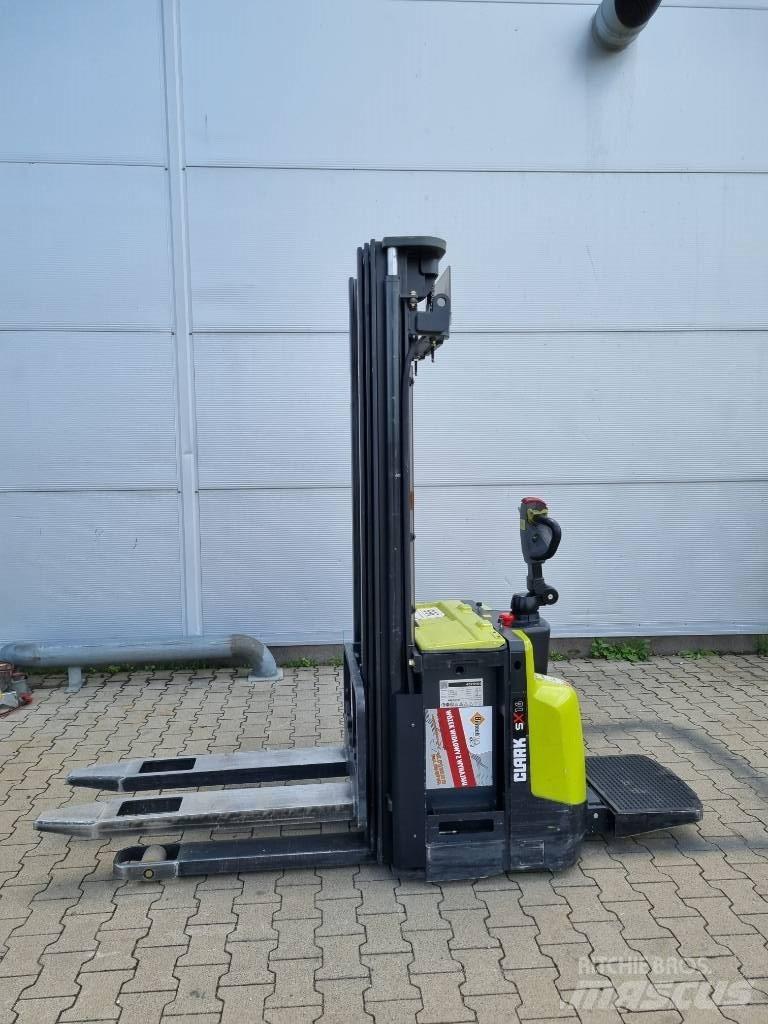 Clark SX 16 バッテリーフォークリフト