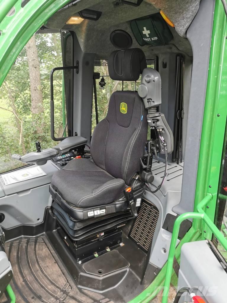 John Deere 1110G フォワーダー