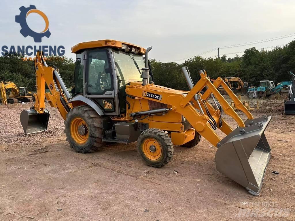 JCB 3CX バックホーローダー
