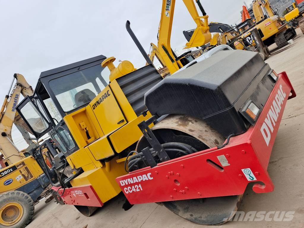 Dynapac CC 421 タンデムローラ