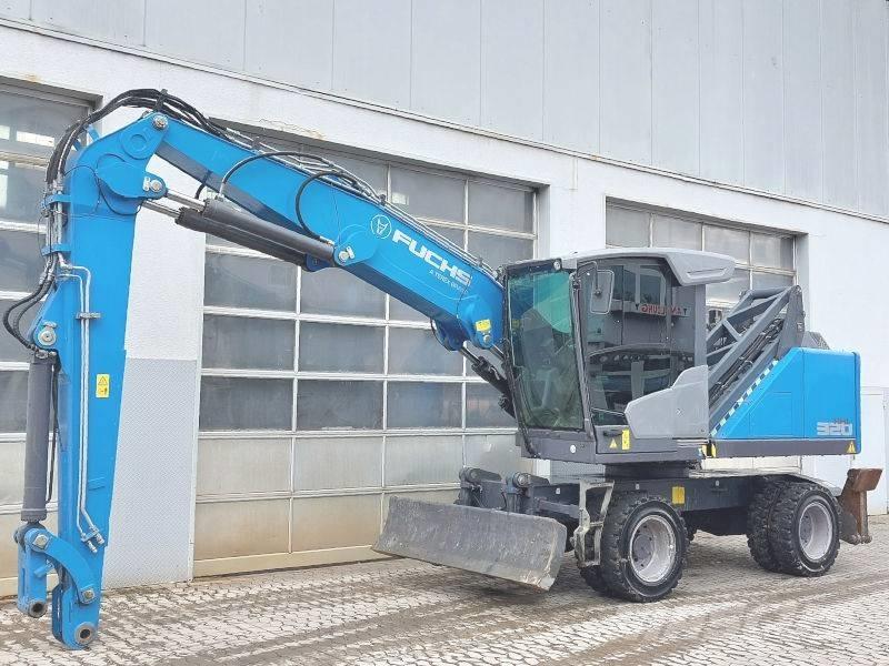 Fuchs MHL 320 F 廃棄物／工業産廃処理機