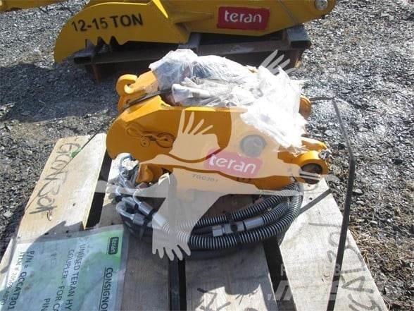 Teran CAT 301 クイックヒッチ