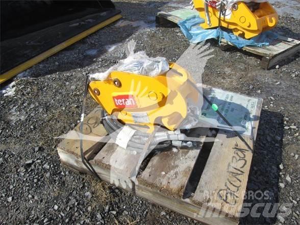Teran CAT 301 クイックヒッチ