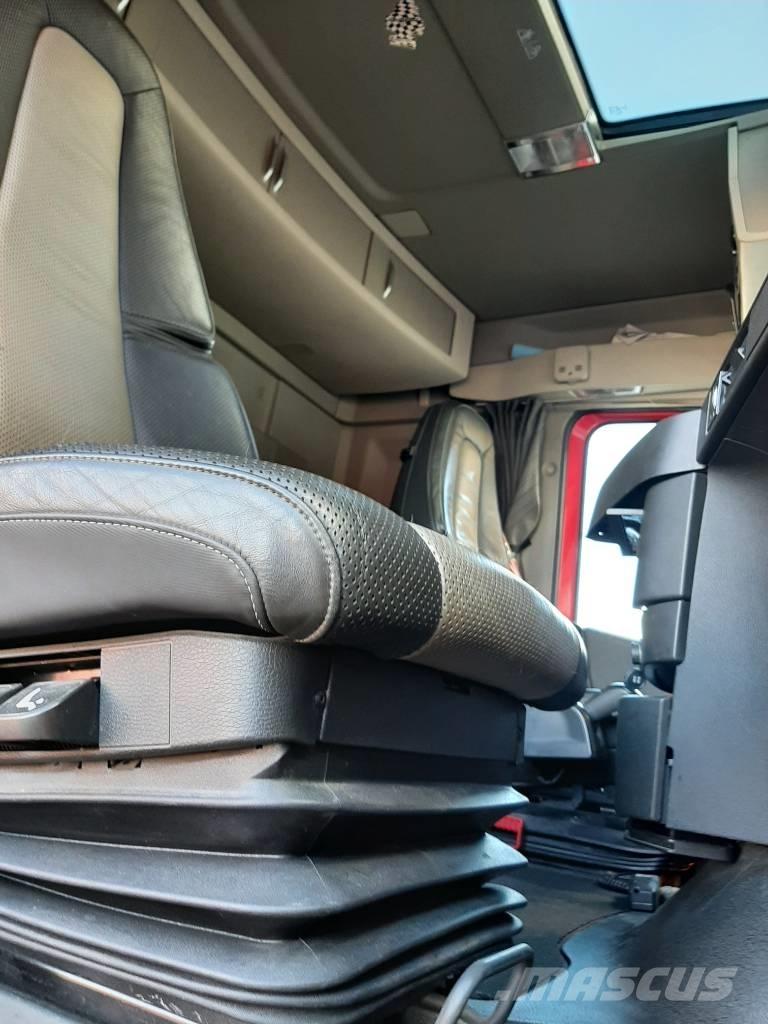 Volvo FH 13 キャブ付きシャーシ
